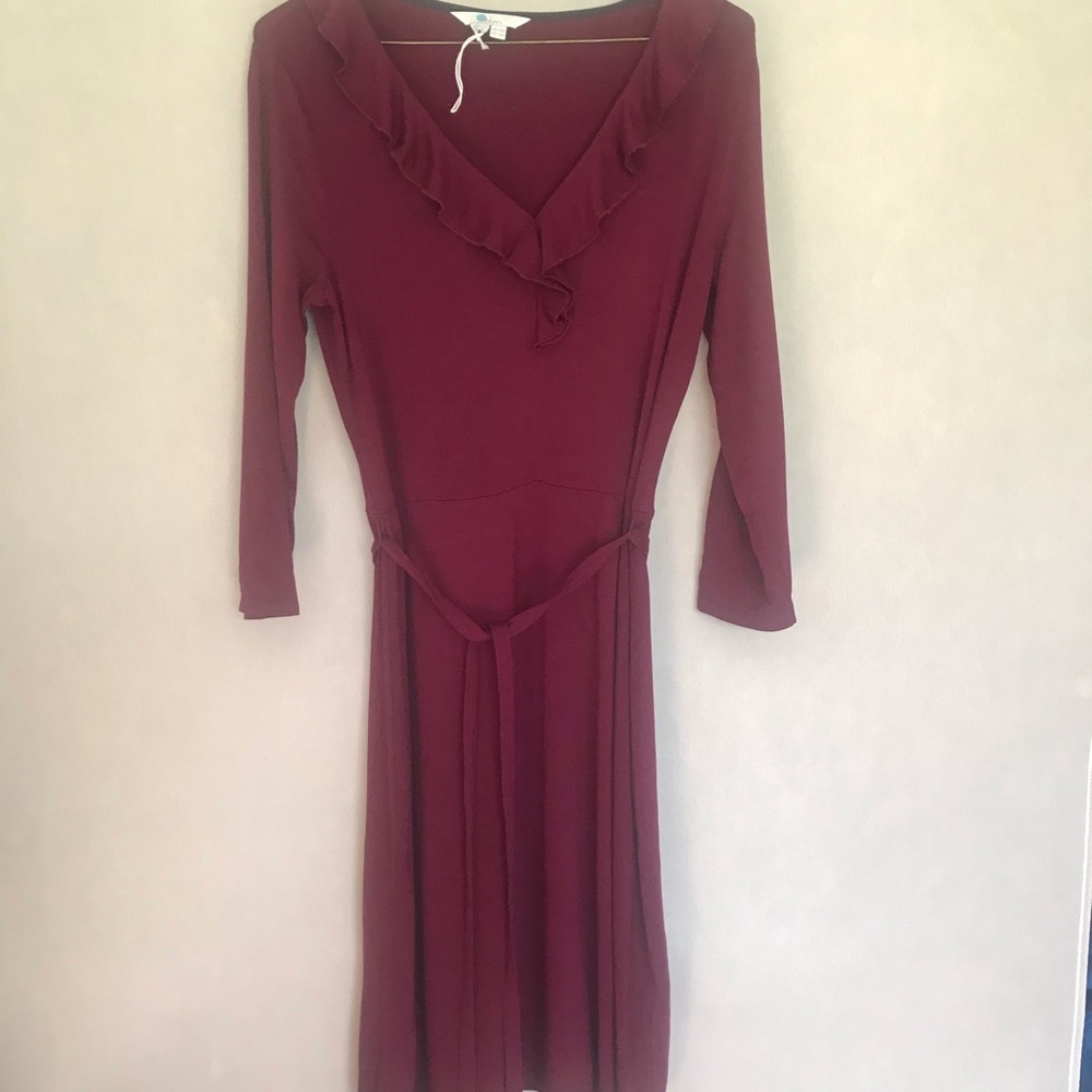 Dress wine coloured